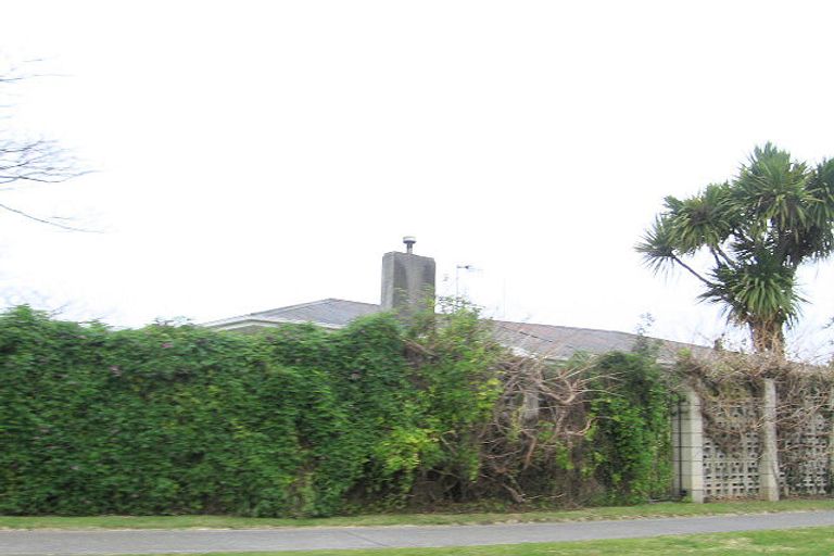 Photo of property in 16 Moeller Street, Taradale, Napier, 4112