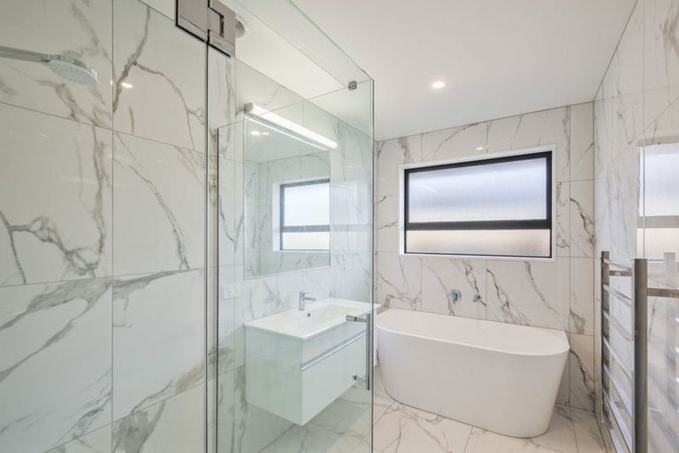 Photo of property in 82a Watkins Drive, Rangiora, 7400