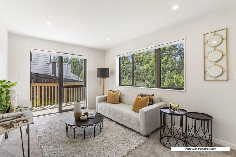 Photo of property in 20 Baumea Rise, Massey, Auckland, 0614