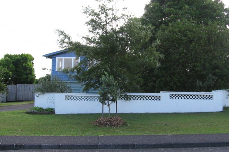 Photo of property in 68 Gloria Avenue, Te Atatu Peninsula, Auckland, 0610