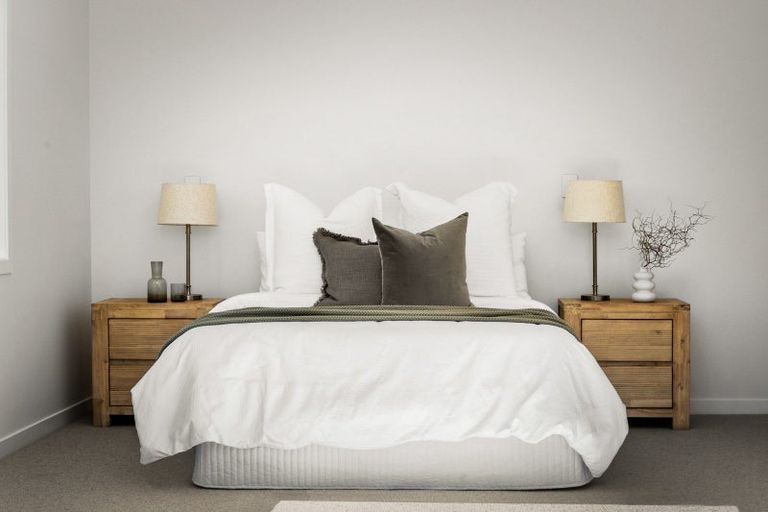 Photo of property in 23 George Yee Place, Taradale, 4112