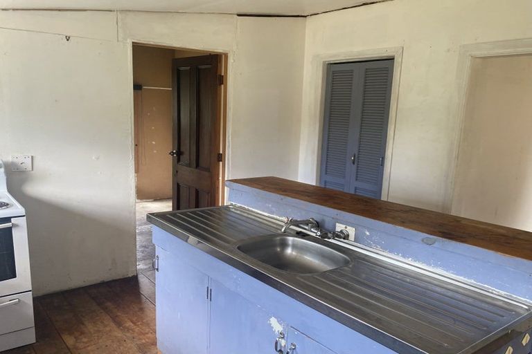 Photo of property in Waipiro Road, Te Puia Springs, Tokomaru Bay, 4079