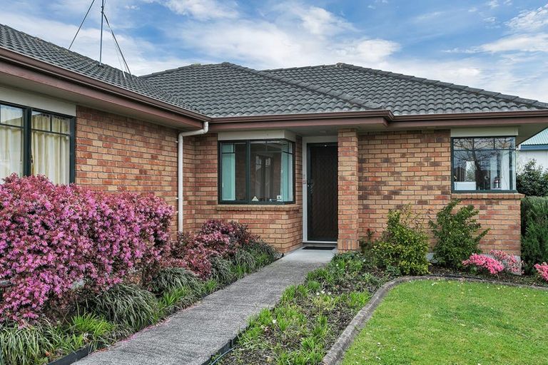 Photo of property in 4 Rush Creek Drive, Westgate, Auckland, 0614