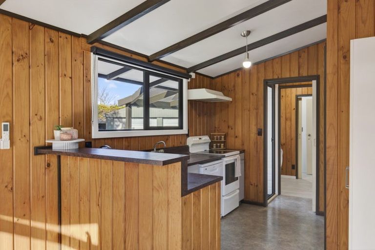 Photo of property in 41 Takiroa Street, Urenui, 4375