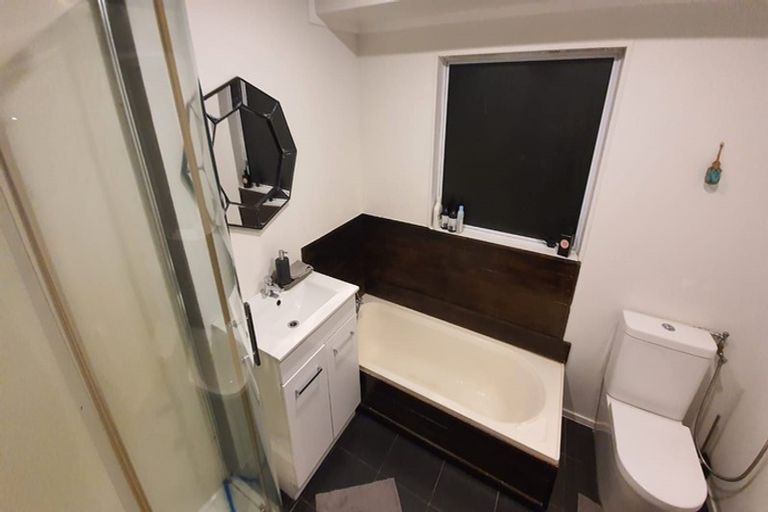 Photo of property in 7 Greenwood Lane, Birkenhead, Auckland, 0626