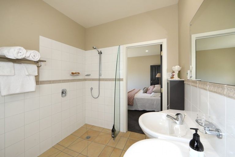 Photo of property in 42 Pukekura Place, Taradale, Napier, 4112