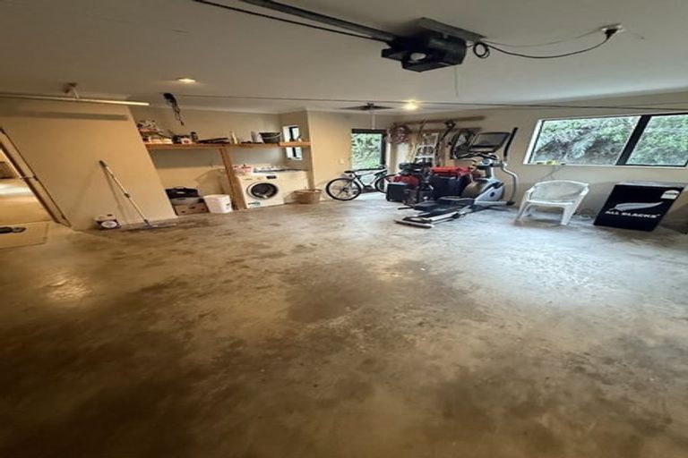 Photo of property in 12a Riverstone Drive, Riverstone Terraces, Upper Hutt, 5018