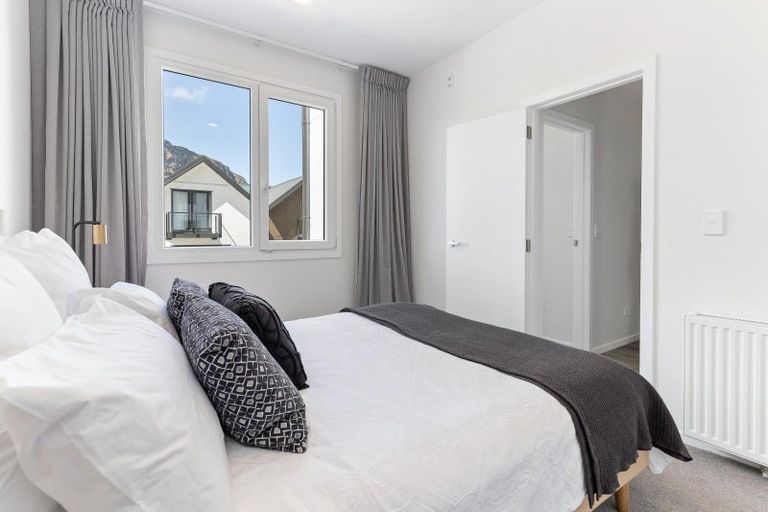 Photo of property in 24/10u George Bullen Lane, Arthurs Point, Queenstown, 9371