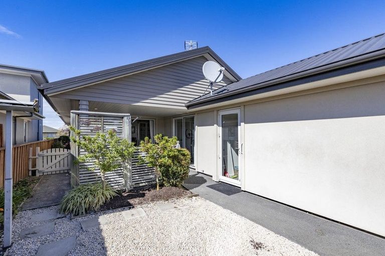 Photo of property in 84 Pegasus Boulevard, Pegasus, 7612