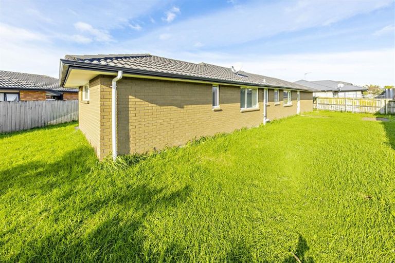 Photo of property in 23 Masters Place, Favona, Auckland, 2024