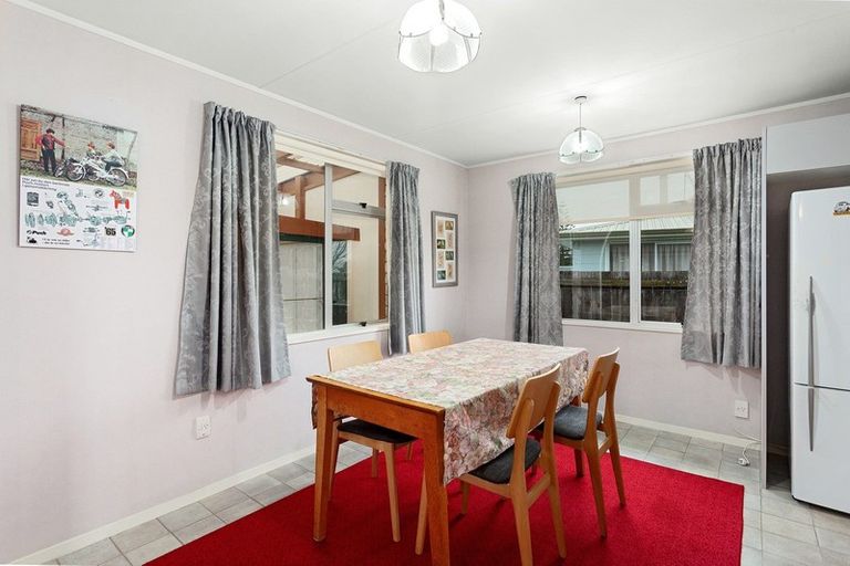 Photo of property in 32 Farnworth Crescent, Whakatane, 3120