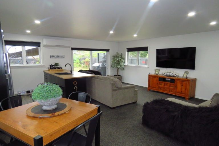 Photo of property in 8 Romilly Street, Westport, 7825