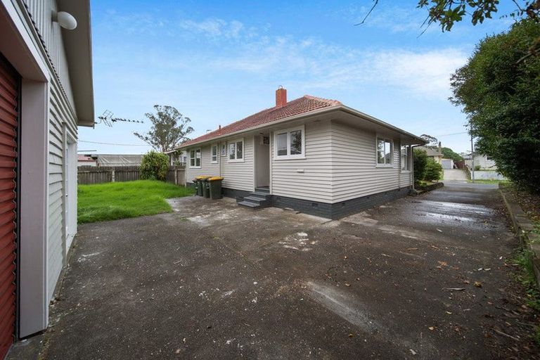 Photo of property in 12 Haddon Street, Mangere East, Auckland, 2024