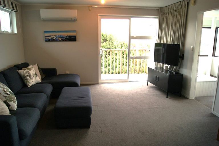 Photo of property in 78 Thurleigh Grove, Karori, Wellington, 6012