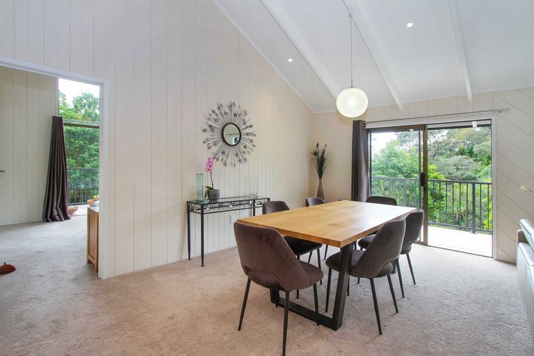 Photo of property in 30 Trelawny Place, Hillcrest, Auckland, 0627