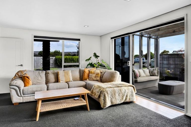 Photo of property in 7 Reremoana Close, Hawera, 4610