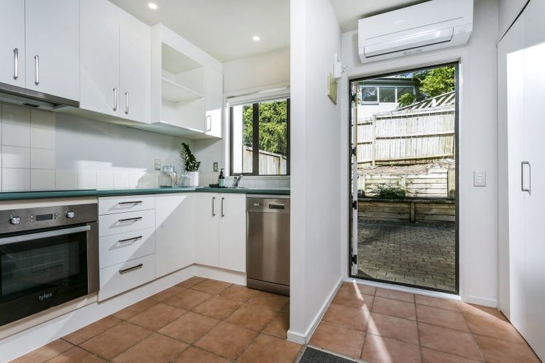 Photo of property in The Grange, 8/92 Bush Road, Albany, Auckland, 0632
