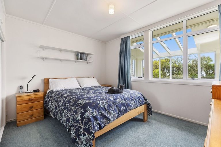 Photo of property in 72 Fraser Avenue, Johnsonville, Wellington, 6037