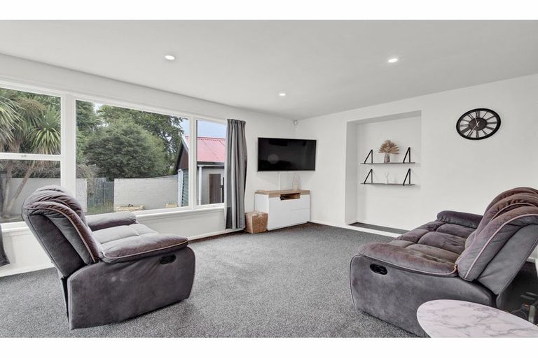 Photo of property in 17 Opal Place, Casebrook, Christchurch, 8051