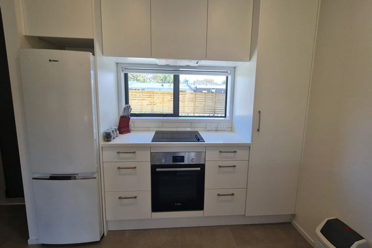 Photo of property in 2 Rimu Road, Mangere Bridge, Auckland, 2022