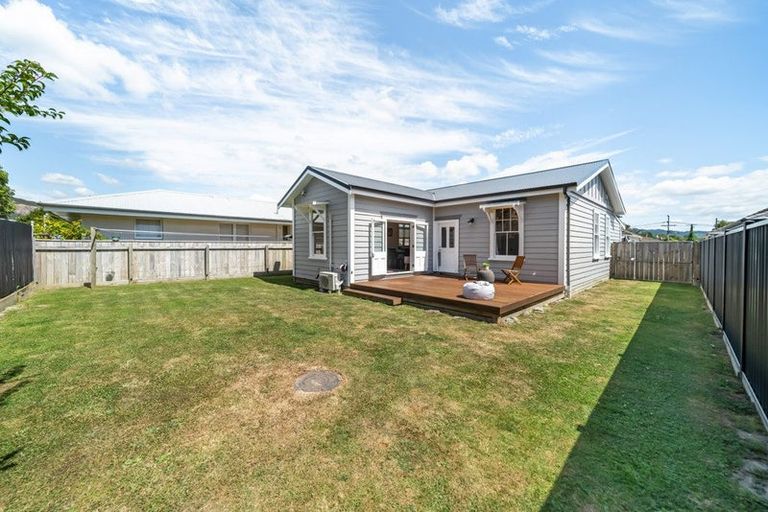 Photo of property in 27a Liverpool Street, Trentham, Upper Hutt, 5018