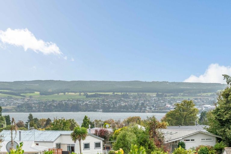 Photo of property in 39 Marshall Avenue, Richmond Heights, Taupo, 3330