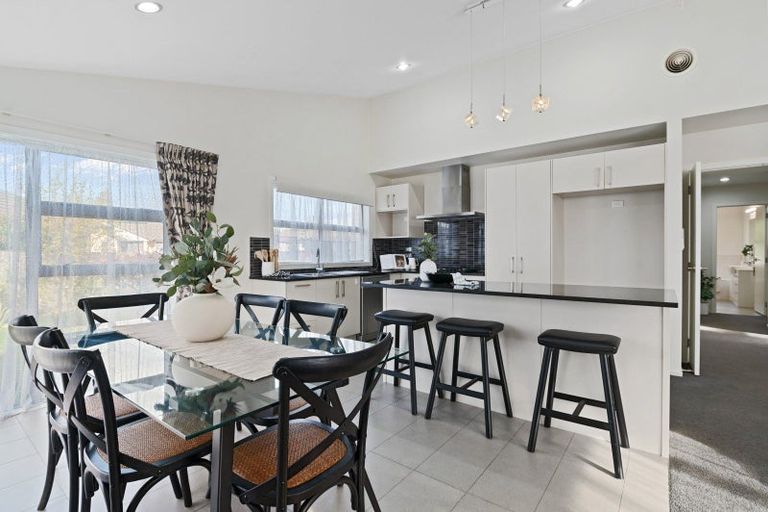 Photo of property in 32d Robinson Avenue, Holdens Bay, Rotorua, 3010