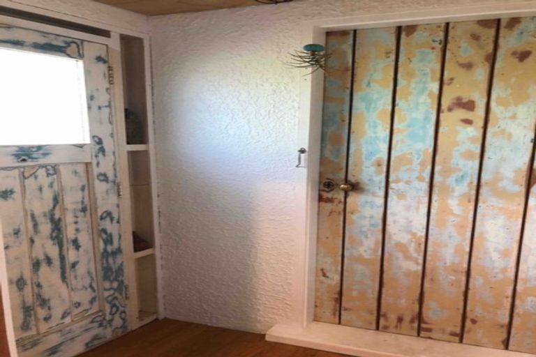 Photo of property in 7 Anzac Avenue, Onekawa, Napier, 4110