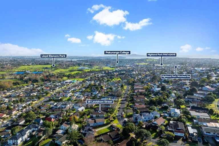 Photo of property in 16 Lewisham Street, Highland Park, Auckland, 2010