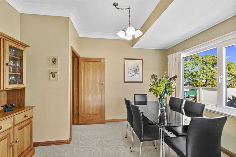 Photo of property in 9 Shortland Street, Khandallah, Wellington, 6035