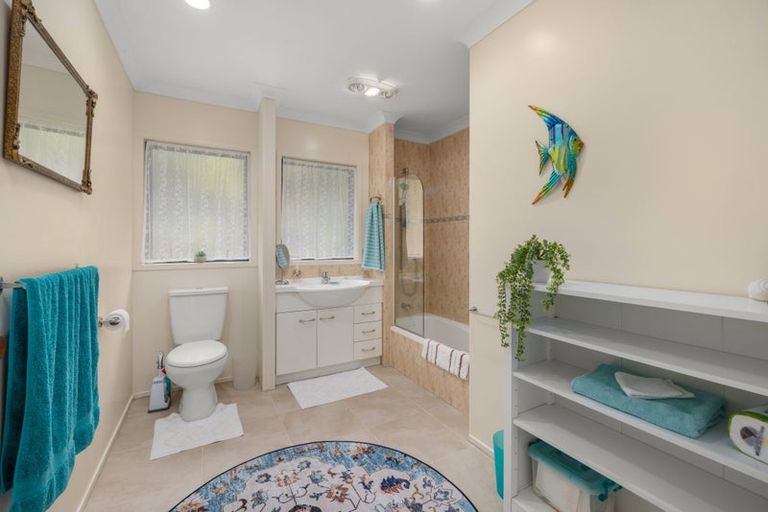 Photo of property in 94 Mccaughan Road, Kerikeri, 0294