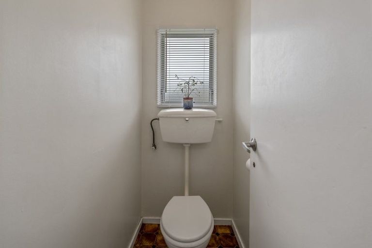 Photo of property in 8 Anna Place, Hilltop, Taupo, 3330