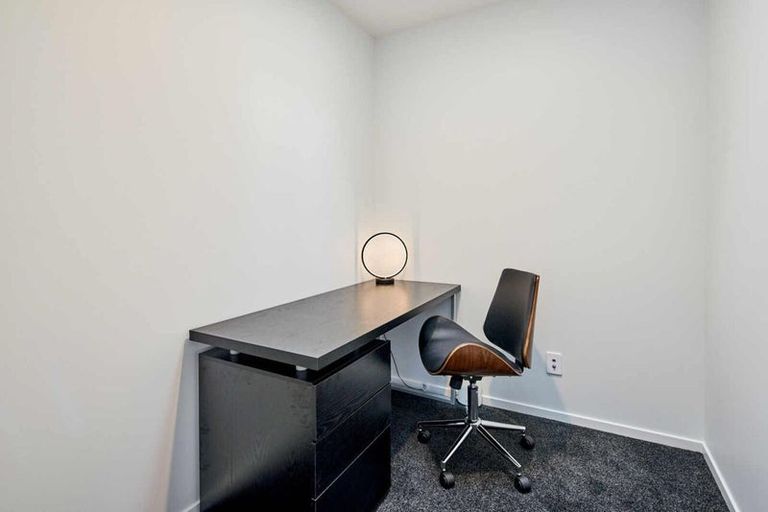 Photo of property in 58 Rangiora Avenue, Kaiwharawhara, Wellington, 6035