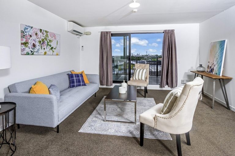 Photo of property in 12/241 Hinemoa Street, Birkenhead, Auckland, 0626