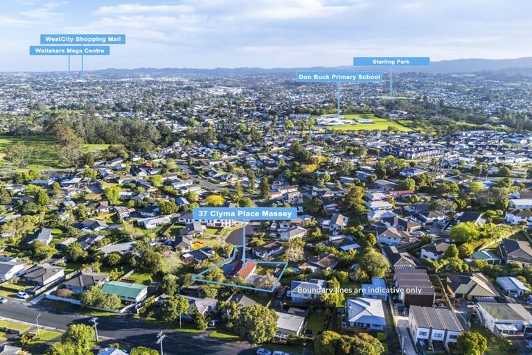 Photo of property in 37 Clyma Place, Massey, Auckland, 0614
