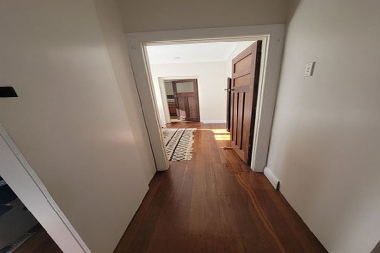 Photo of property in 212 Barnard Street, Wadestown, Wellington, 6012