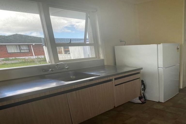 Photo of property in 10 Fraser Road, Papatoetoe, Auckland, 2025