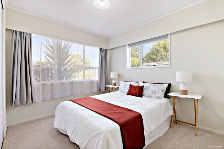 Photo of property in 1/105 Florence Avenue, Orewa, 0931