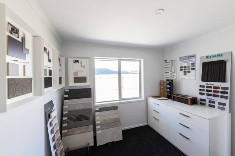 Photo of property in 35 Hayfield Way, Karaka, Papakura, 2113