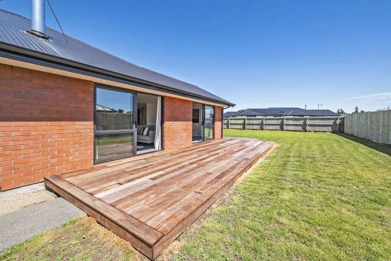 Photo of property in 22 Suffolk Drive, Kirwee, 7571