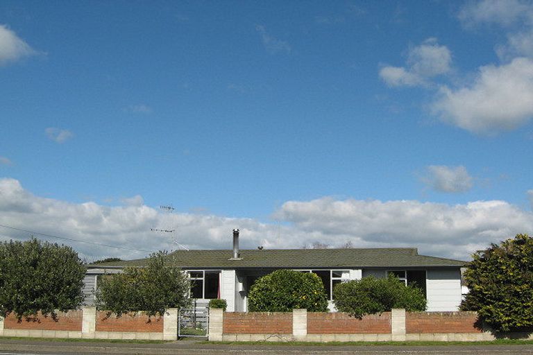 Photo of property in 1 River Terrace, Waipukurau, 4200