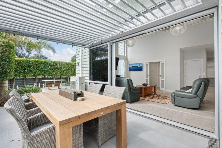 Photo of property in 7 Ian Place, Waihi Beach, 3611