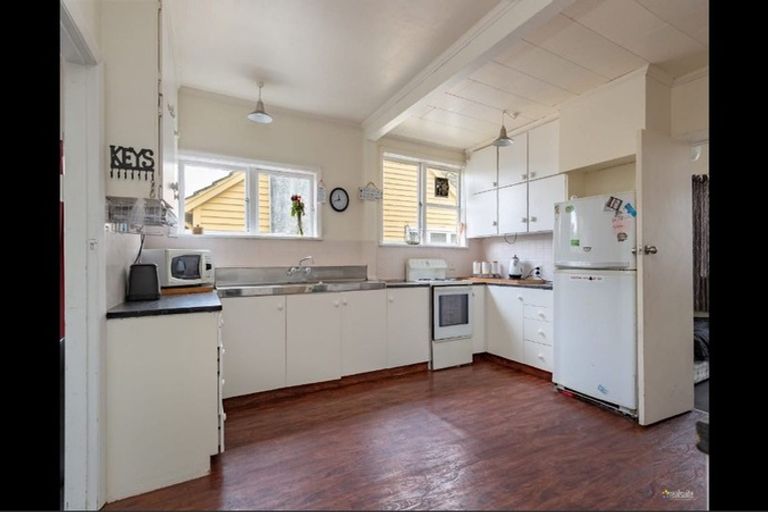 Photo of property in 72 Miro Street, Trentham, Upper Hutt, 5018