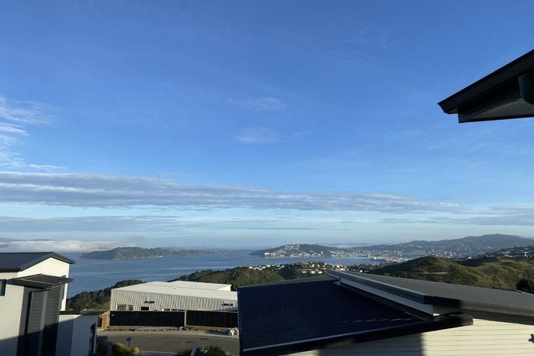 Photo of property in 85 Spenmoor Street, Newlands, Wellington, 6037