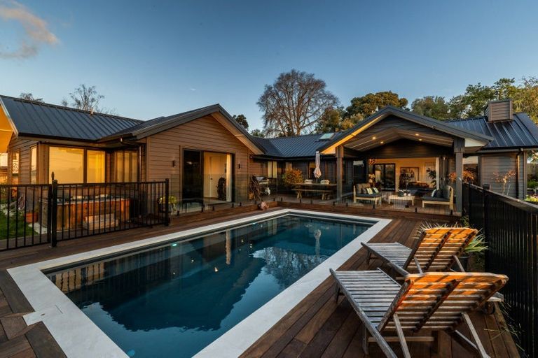 Photo of property in 68 Breadalbane Avenue, Havelock North, 4130