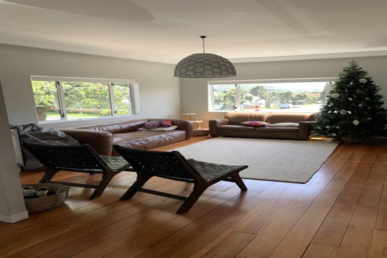 Photo of property in 16 Burnham Street, Seatoun, Wellington, 6022