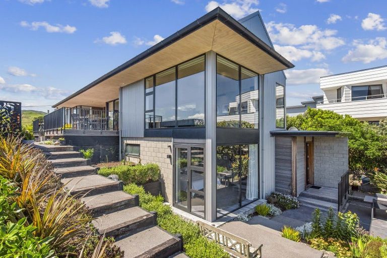 Photo of property in 15 Karekare Road, Raumati South, Paraparaumu, 5032