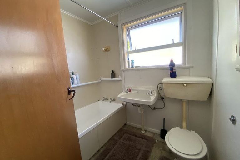 Photo of property in 11 Carpenter Street, Waipukurau, 4200