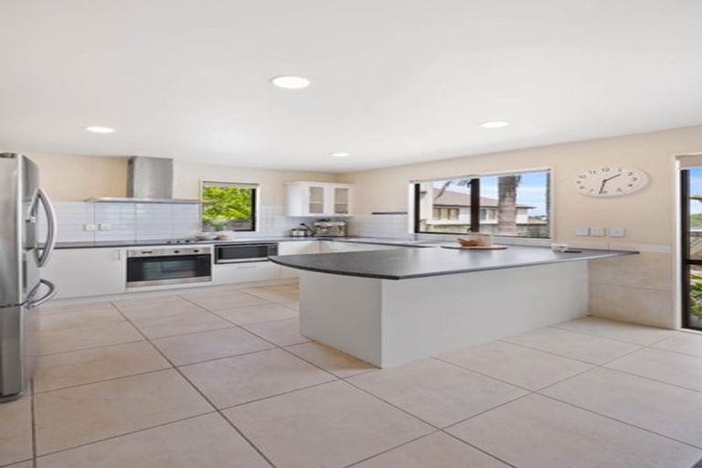 Photo of property in 34a Bleakhouse Road, Howick, Auckland, 2014