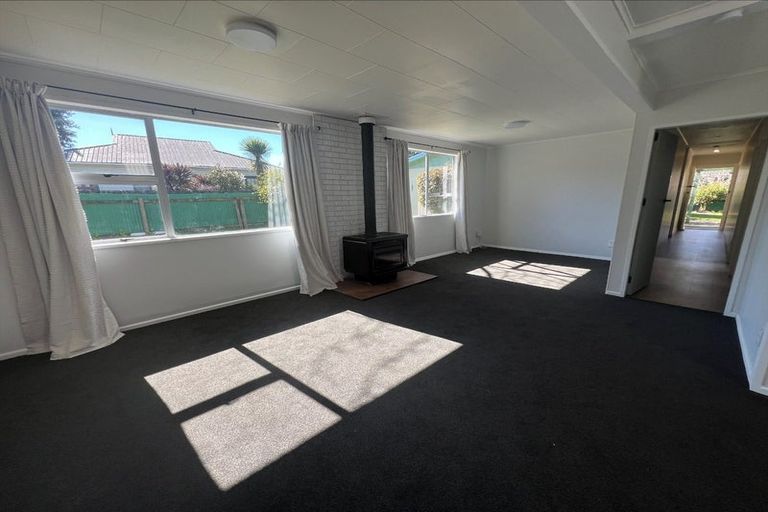 Photo of property in 46b Te Rauparaha Street, Otaki, 5512
